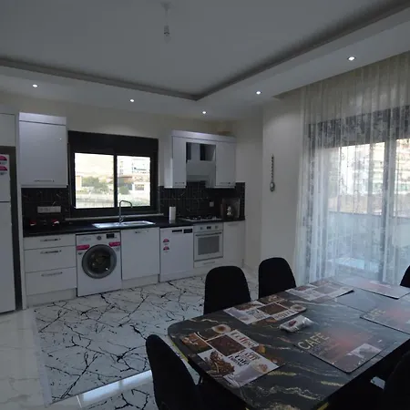 Kestel Kiralik Esyali Havuzlu Denize Yakin Apartament Alanya